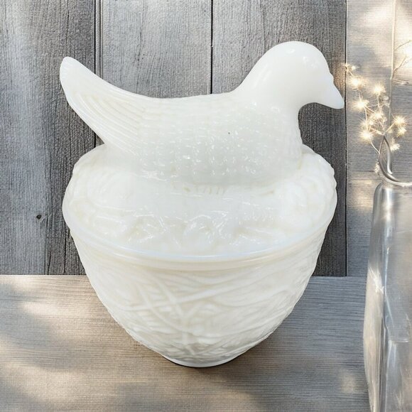 1970s Avon Milk Glass Nesting Dove Covered Dish White Textured Container Jar Box - Picture 1 of 12